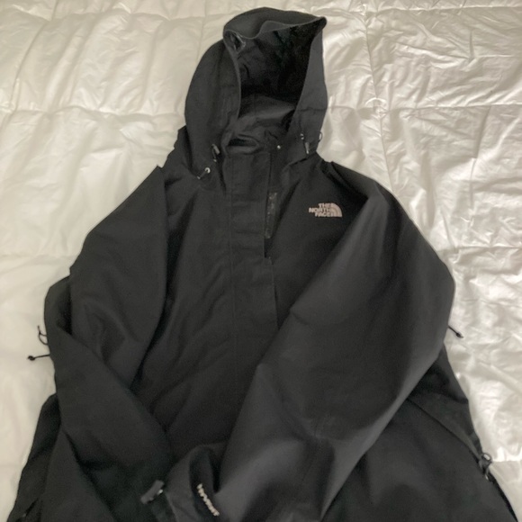 Womens North Face Rain Jacket - Picture 2 of 2
